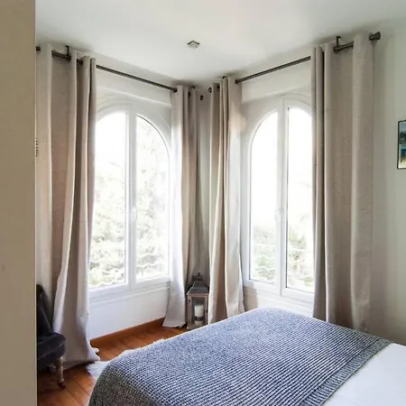 Cozy 1 Bedroom Flat,free Parking, Close To Center Apartment *